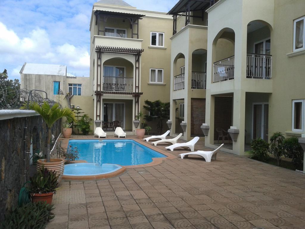 Villa Narmada Grand Baie Exterior foto